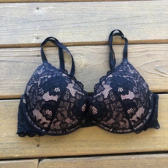 Victoria's Secret Very Sexy Black Push-Up Lace Bra - Picture 1 of 3